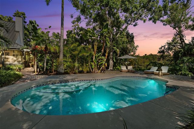 6349 RAVENWOOD WAY, Sarasota, FL 34243