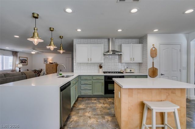 8833 Arabian Filly Avenue, Las Vegas, NV 89143