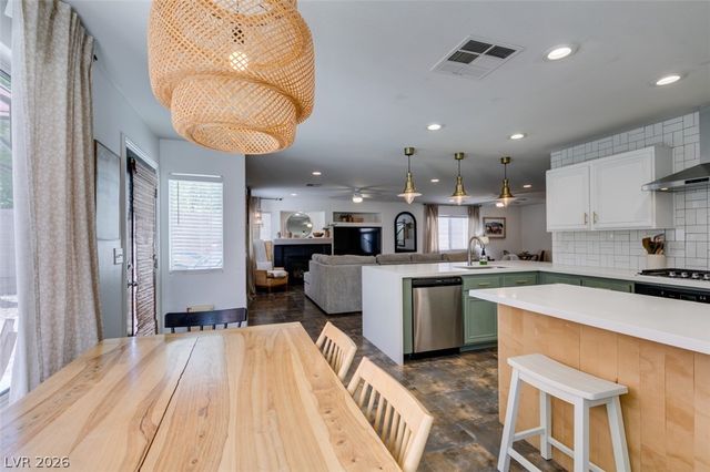 8833 Arabian Filly Avenue, Las Vegas, NV 89143