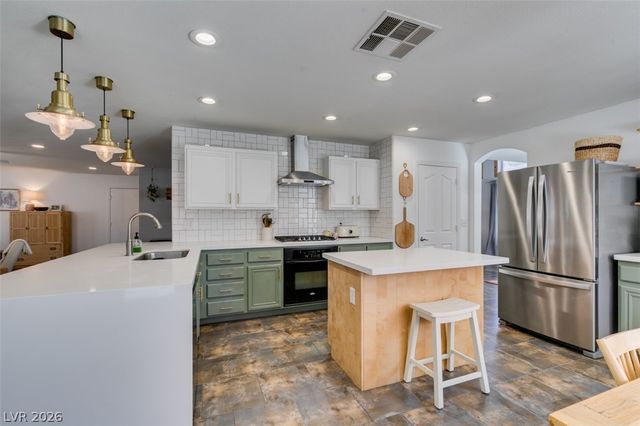 8833 Arabian Filly Avenue, Las Vegas, NV 89143