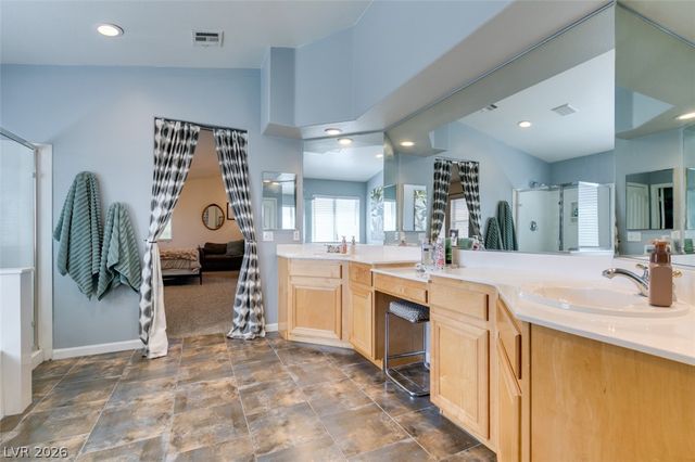 8833 Arabian Filly Avenue, Las Vegas, NV 89143