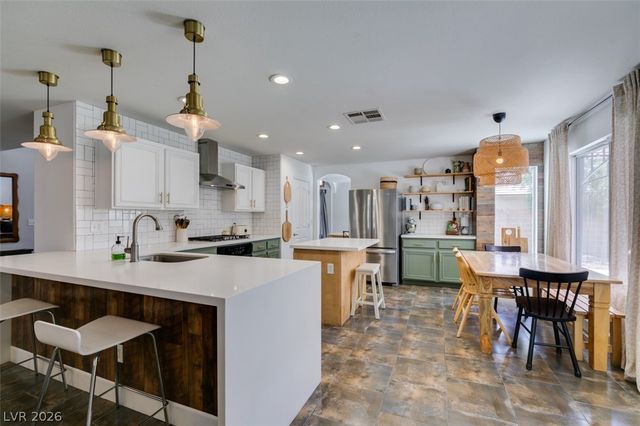 8833 Arabian Filly Avenue, Las Vegas, NV 89143