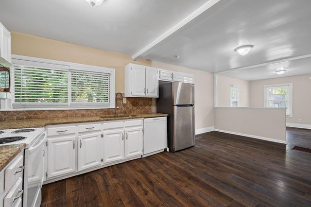 1310 Roanoke Avenue, Chattanooga, TN 37406