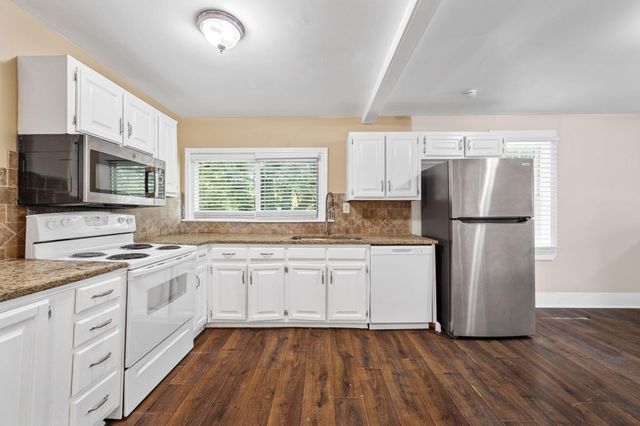 1310 Roanoke Avenue, Chattanooga, TN 37406