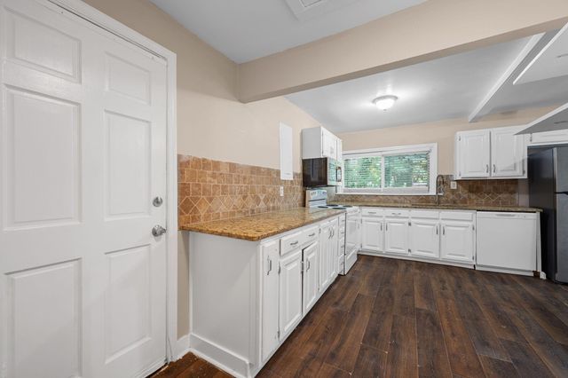 1310 Roanoke Avenue, Chattanooga, TN 37406