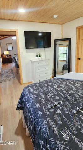 207 Buena Vista Drive, Sevierville, TN 37876