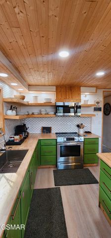 207 Buena Vista Drive, Sevierville, TN 37876