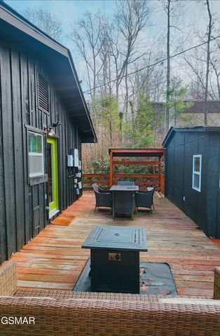 207 Buena Vista Drive, Sevierville, TN 37876