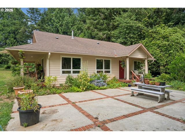 34125 E HISTORIC COLUMBIA RI Hwy, Corbett, OR 97019