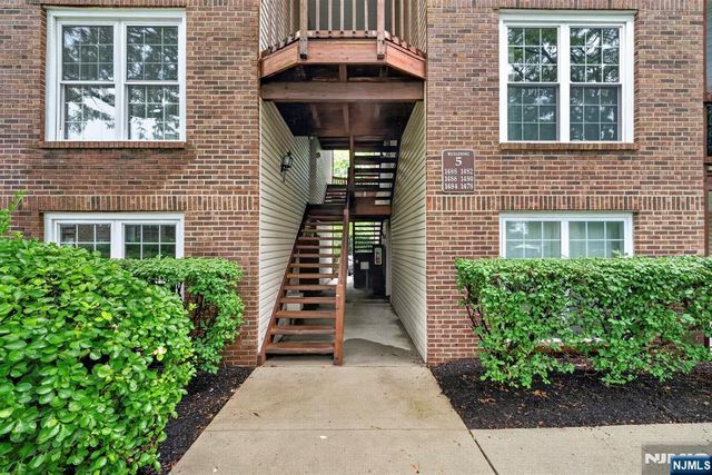 1486 Westgate Drive, Fort Lee, NJ 07024