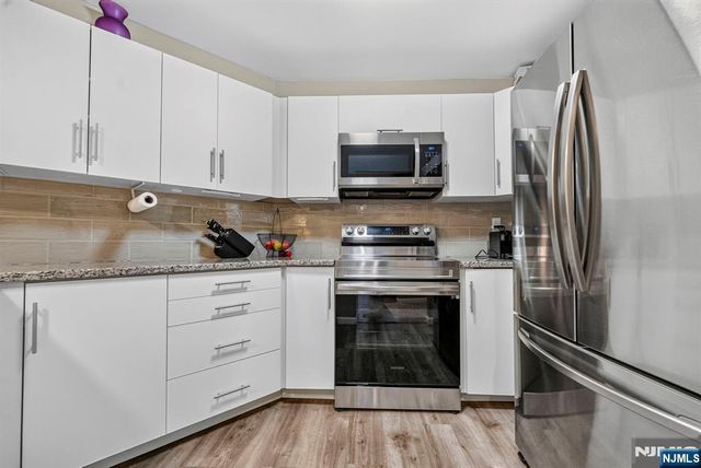 1486 Westgate Drive, Fort Lee, NJ 07024