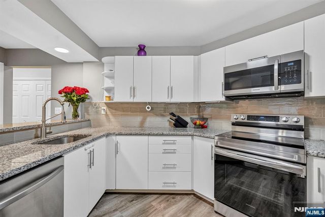 1486 Westgate Drive, Fort Lee, NJ 07024