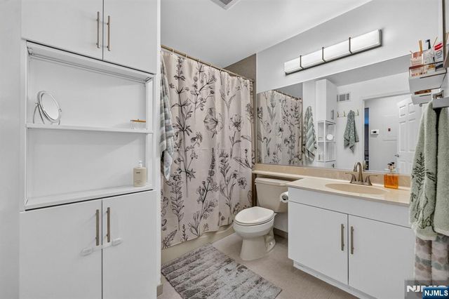 1486 Westgate Drive, Fort Lee, NJ 07024