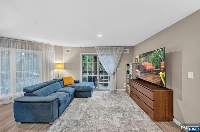 1486 Westgate Drive, Fort Lee, NJ 07024