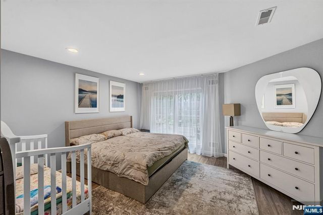 1486 Westgate Drive, Fort Lee, NJ 07024