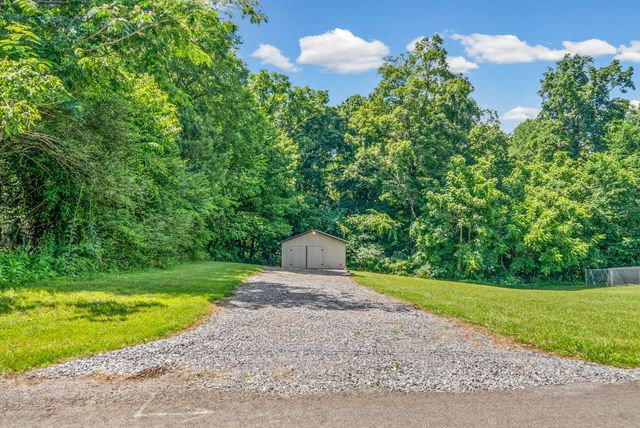 123 Morgan Loop, Bumpus Mills, TN 37028