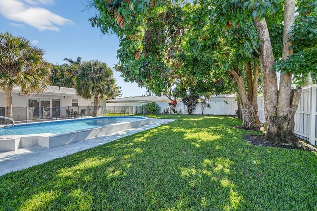 3751 NE 5th Avenue, Boca Raton, FL 33431