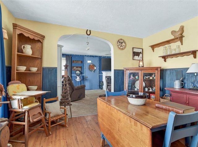 30 Elm St, Perry, NY 14530