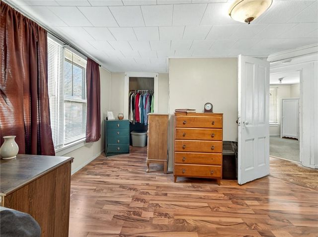 30 Elm St, Perry, NY 14530