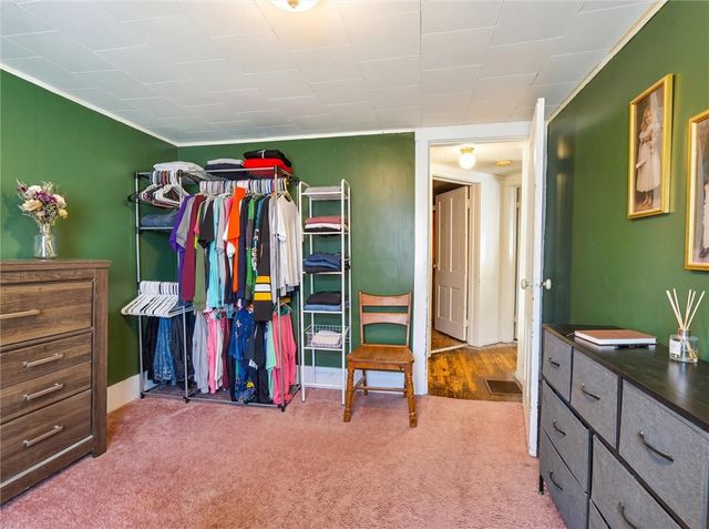 30 Elm St, Perry, NY 14530