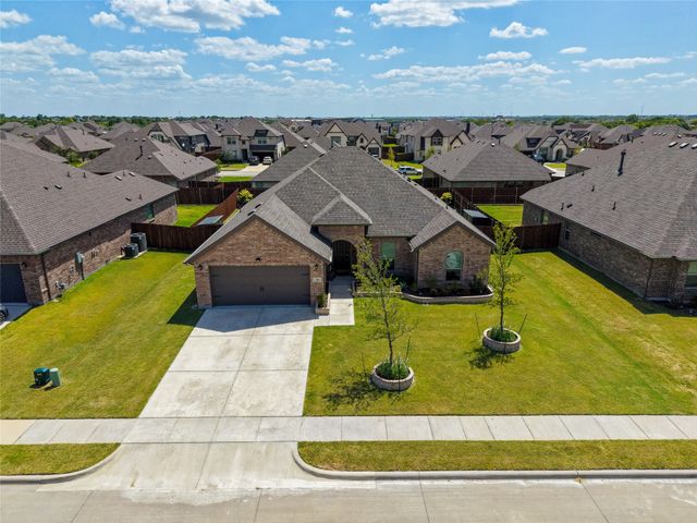 710 Truchas Avenue, Forney, TX 75126