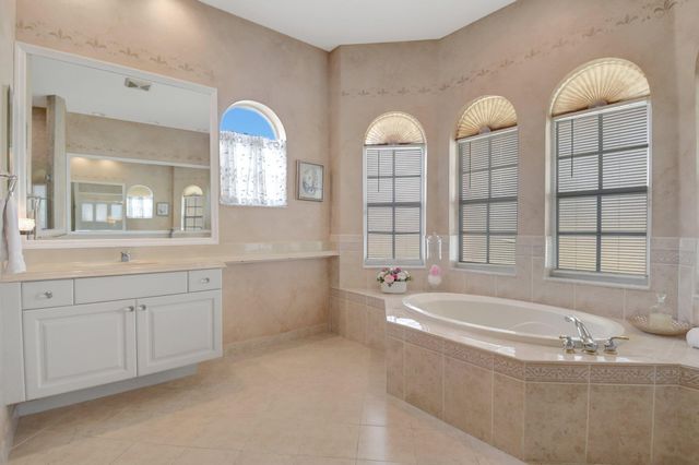 6584 Marbletree Lane, Lake Worth, FL 33467