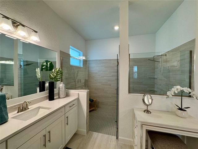 5612 LIGHTNING WHELK LANE, Lakewood Ranch, FL 34211