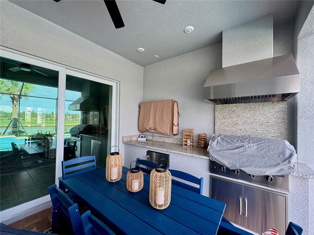 5612 LIGHTNING WHELK LANE, Lakewood Ranch, FL 34211