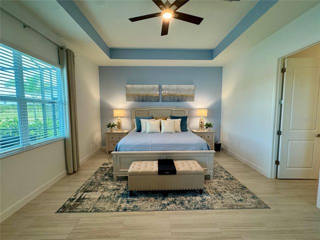 5612 LIGHTNING WHELK LANE, Lakewood Ranch, FL 34211