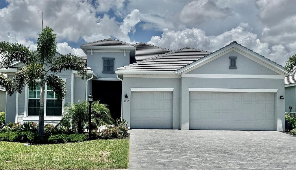 5612 LIGHTNING WHELK LANE, Lakewood Ranch, FL 34211