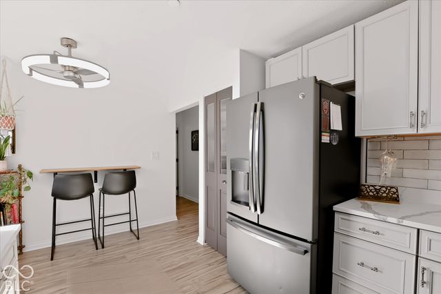 8720 Yardley Court 200, Indianapolis, IN 46268