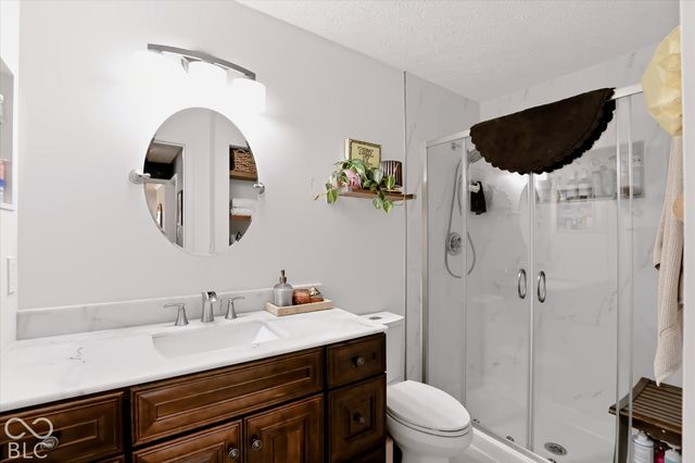 8720 Yardley Court 200, Indianapolis, IN 46268
