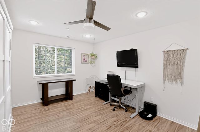 8720 Yardley Court 200, Indianapolis, IN 46268