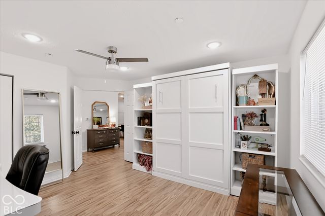 8720 Yardley Court 200, Indianapolis, IN 46268