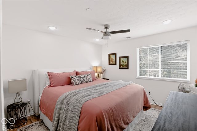 8720 Yardley Court 200, Indianapolis, IN 46268