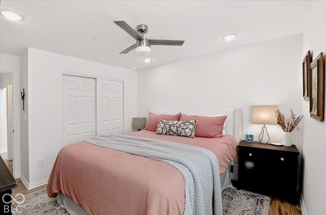 8720 Yardley Court 200, Indianapolis, IN 46268