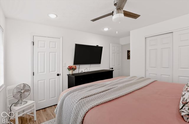 8720 Yardley Court 200, Indianapolis, IN 46268