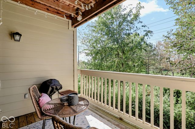 8720 Yardley Court 200, Indianapolis, IN 46268