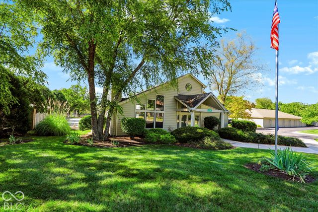 8720 Yardley Court 200, Indianapolis, IN 46268