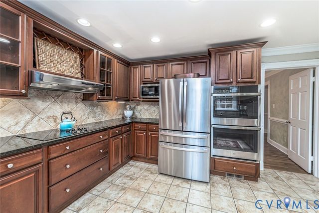 407 Berwickshire, Henrico, VA 23229