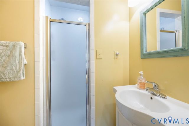 407 Berwickshire, Henrico, VA 23229