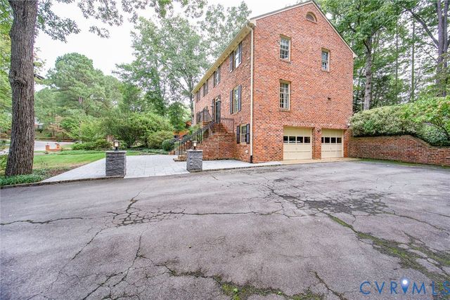 407 Berwickshire, Henrico, VA 23229