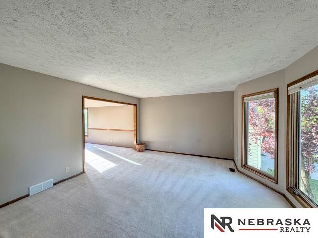 2315 Nelson's Creek Drive, Omaha, NE 68116