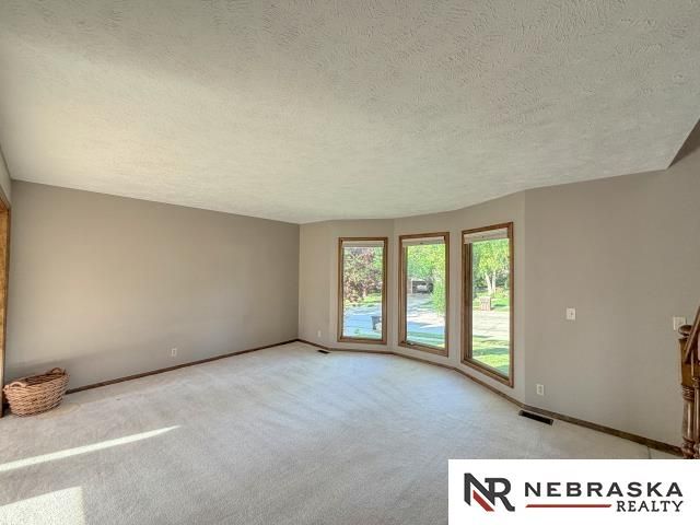 2315 Nelson's Creek Drive, Omaha, NE 68116