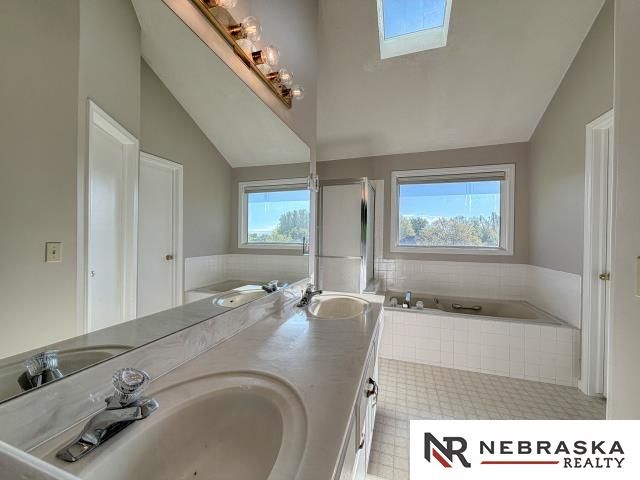 2315 Nelson's Creek Drive, Omaha, NE 68116