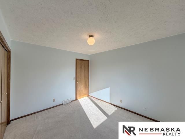 2315 Nelson's Creek Drive, Omaha, NE 68116