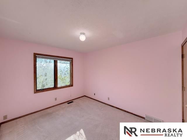 2315 Nelson's Creek Drive, Omaha, NE 68116