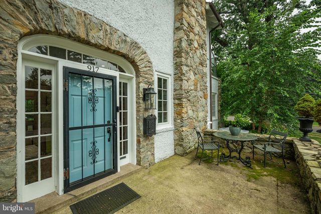 917 GREENWAY AVE, Yardley, PA 19067