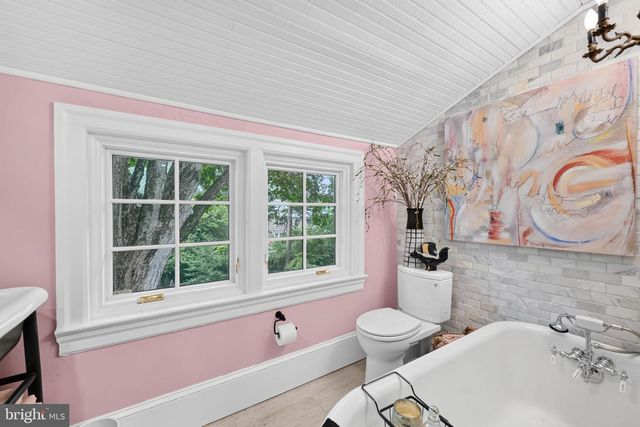 917 GREENWAY AVE, Yardley, PA 19067