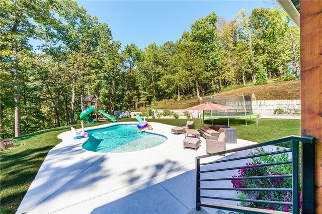 343 County Road 1489, Eureka Springs, AR 72632